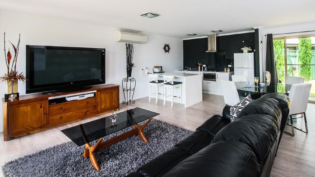 Lure Bed And Breakfast Normanville Kültér fotó